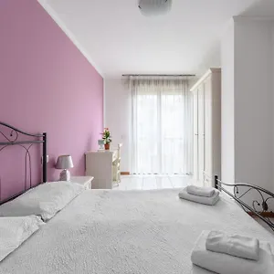 https://hotiday-residence-garda.hotelinveneto.com